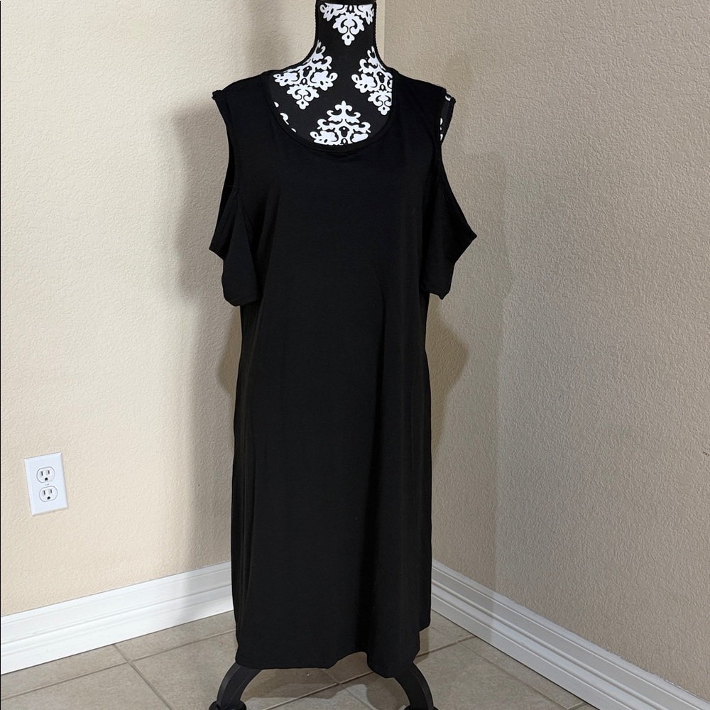 Chic Black Midi Dress